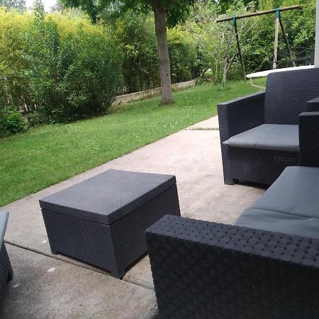 Studio En Rez-De-Jardin Dans La Verdure Lägenhet Aix-en-Provence Exteriör bild
