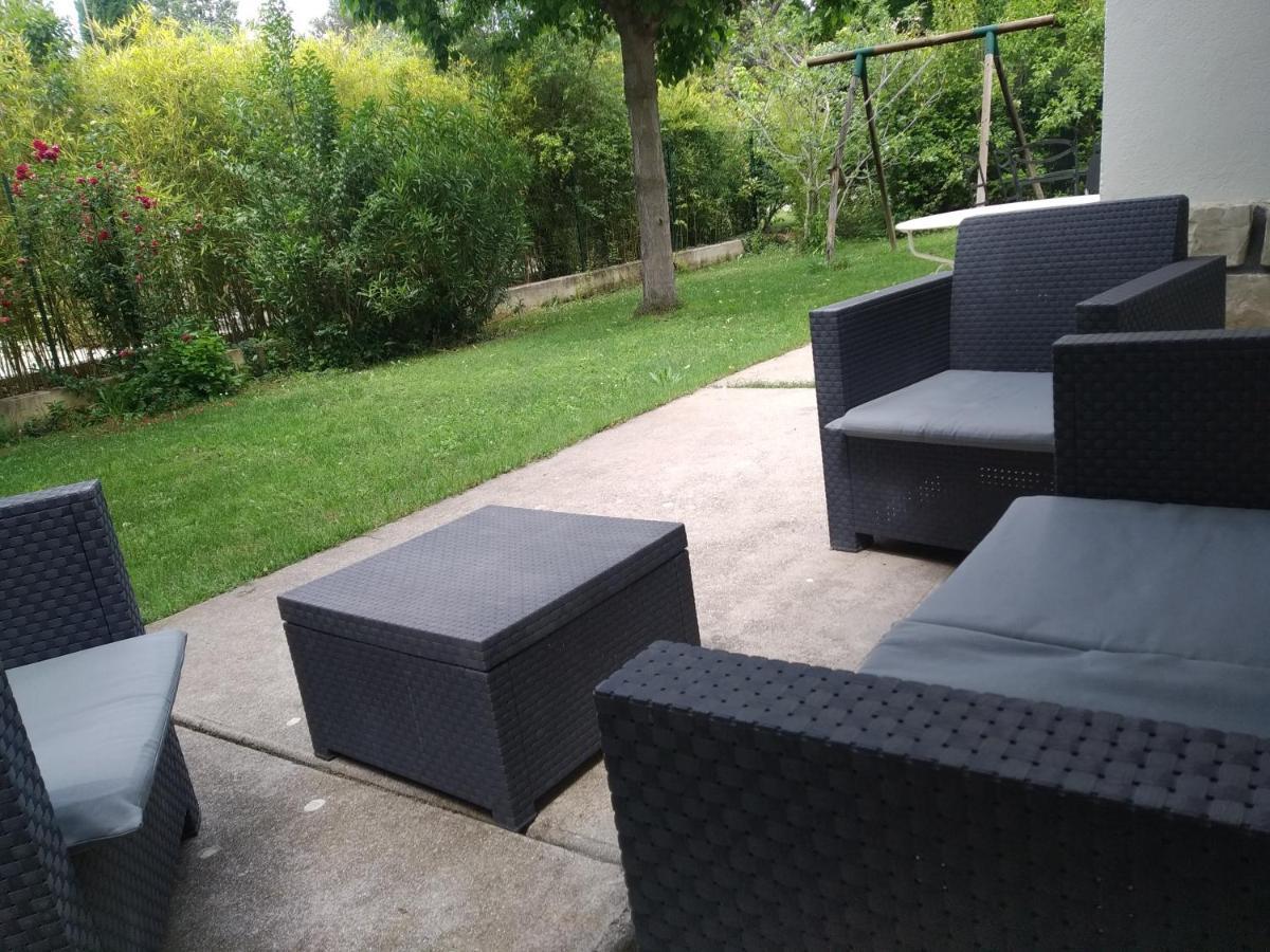 Studio En Rez-De-Jardin Dans La Verdure Lägenhet Aix-en-Provence Exteriör bild